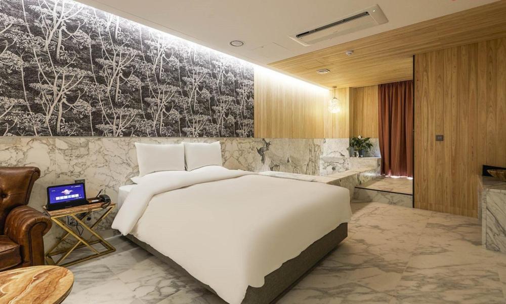 Incheon Guwol Hotel Bay 204 Экстерьер фото